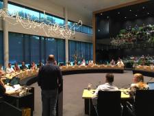 Onderhandelaars houden rijen gesloten in spoeddebat over onrust binnen VVD