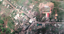 Op dit satellietbeeld, vrijdag vrijgegeven door Maxar Technologies, zijn de vernielingen aan huizen en wegen in Lyman (Donbas) te zien. Het stadje ligt vlakbij Severodonetsk, dat ook zwaar onder Russisch vuur ligt.