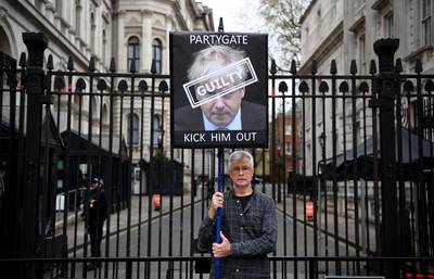 Boris Johnson opgeroepen om zich te verdedigen in Partygate-onderzoek, onderzoekscommissie zou bewijs hebben van misleiding