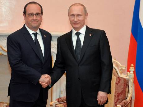 Hollande appelle Poutine à "aller de l'avant"