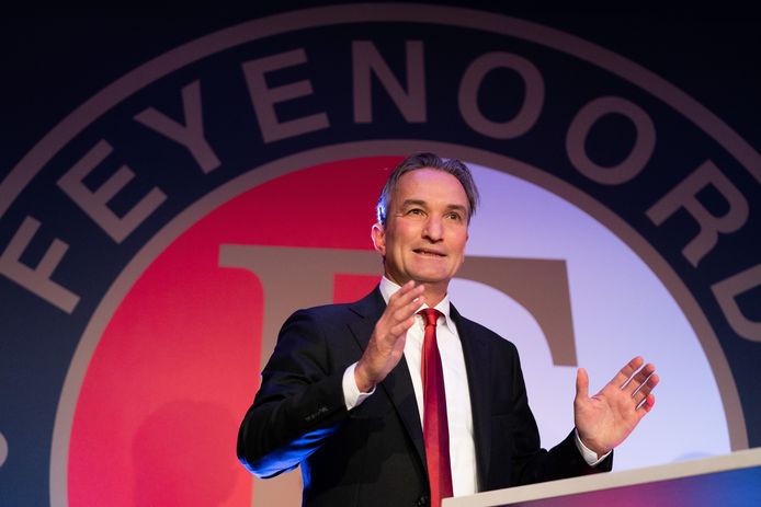 Feyenoord-directeur Mark Koevermans is opgestapt.