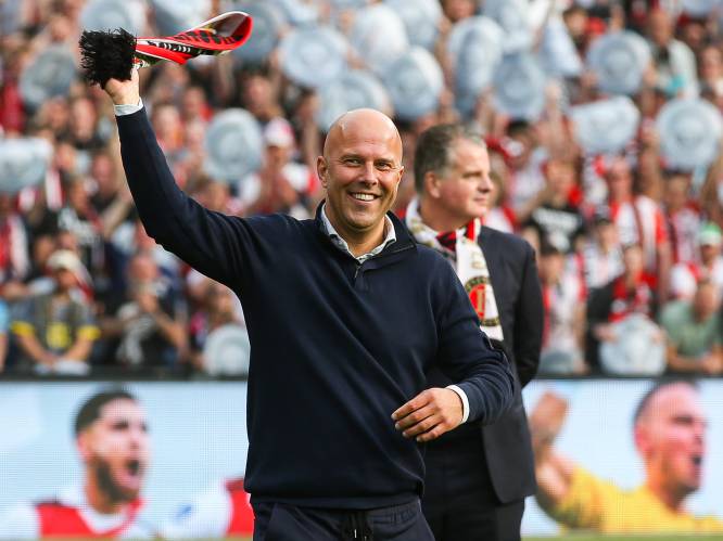 Arne Slot blijft bij Feyenoord: ‘Mijn wens is door te bouwen op de basis die afgelopen seizoenen is gelegd’