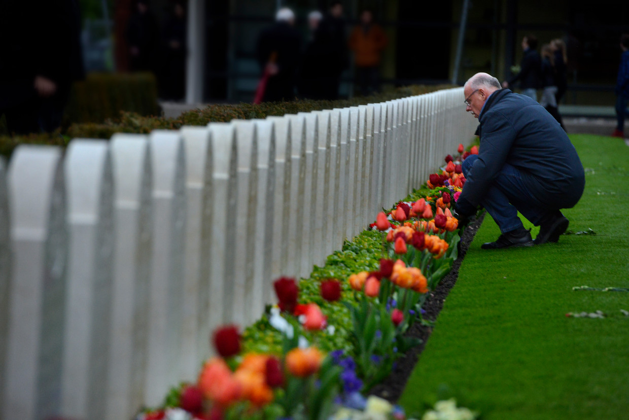 Bij herdenking van oorlogsslachtoffers, zoals hier op de Grebbeberg, kunnen niet alle oorlogen op een hoop worden gegooid. Beeld Hollandse Hoogte / William Hoogteyling