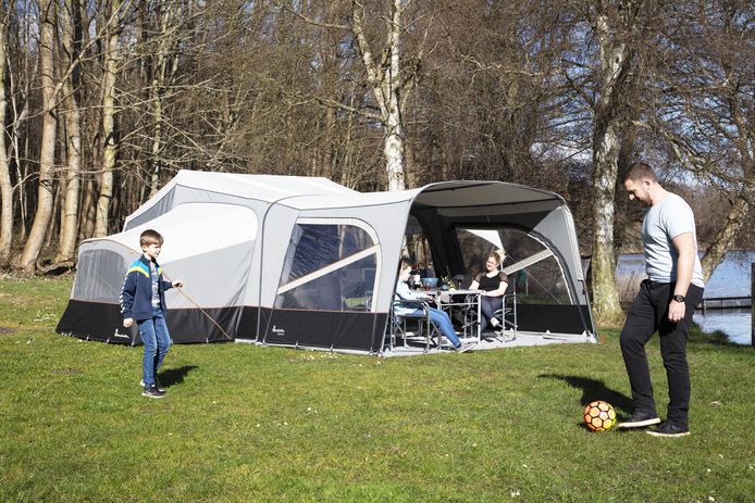 De vouwwagen is bezig aan een revival, ook die van Camplet vinden gretig aftrek.