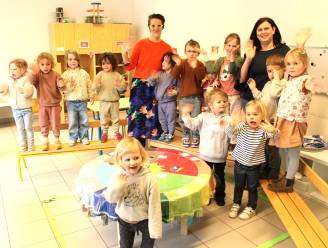 Lucie (3) uit Oudenaarde heeft een beenprothese en is LEGO-ambassadeur: “Het punt is dat het geen punt (meer) is”