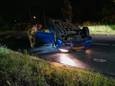 Auto belandt op dak op de Weg door de Rijpel in Helmond.