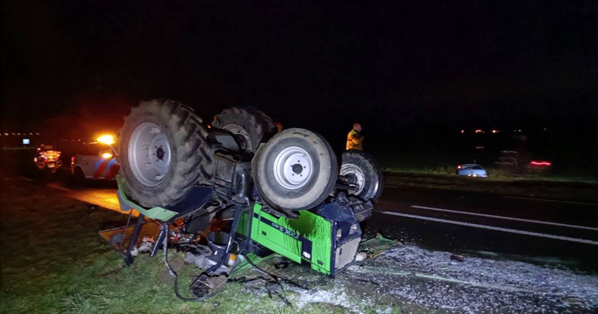 Ravage door botsing tussen auto en trekker bij Toldijk.