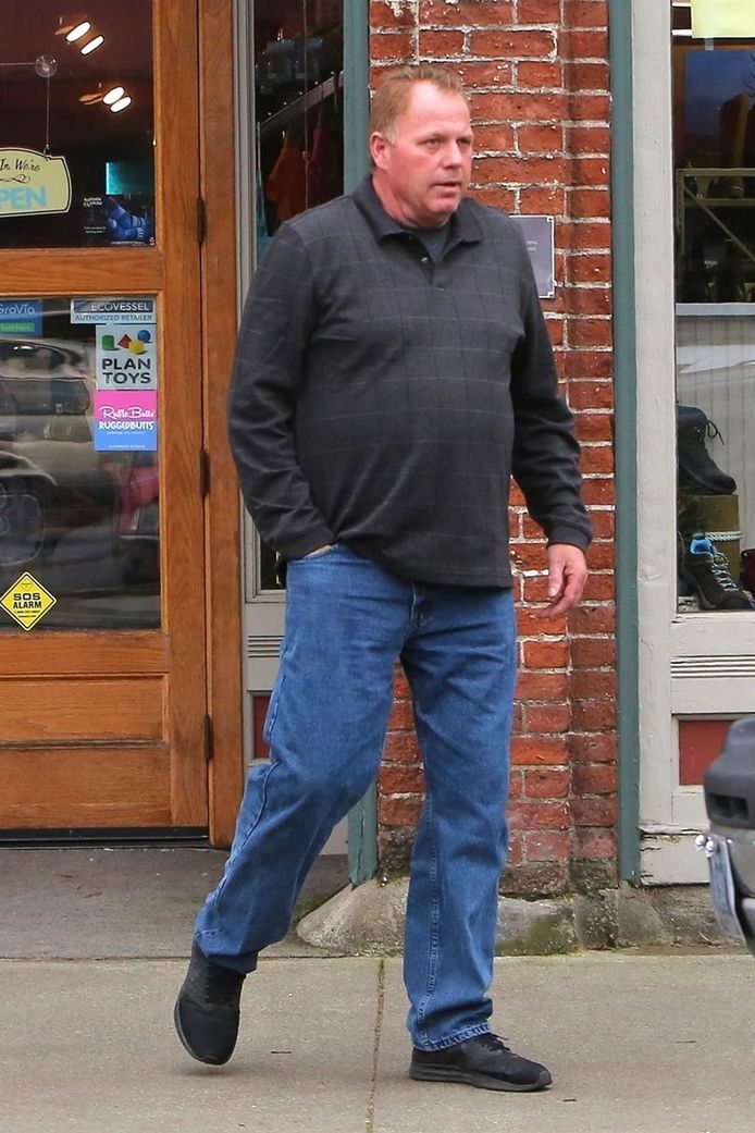 Naast de vader van Meghan deed ook haar halfbroer Thomas Markle Jr. al meermaals zijn boekje open.