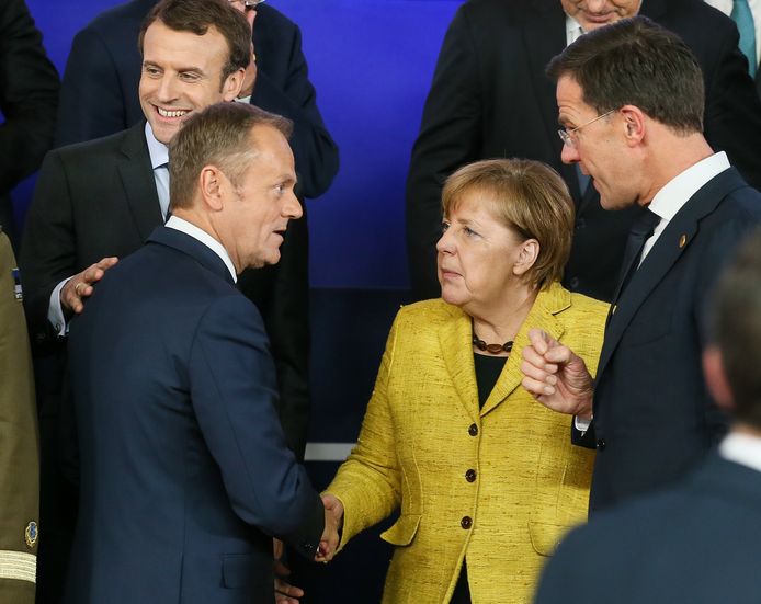 EU-president Donald Tusk, de Duitse bondskanselier Angela Merkel en premier Mark Rutte.