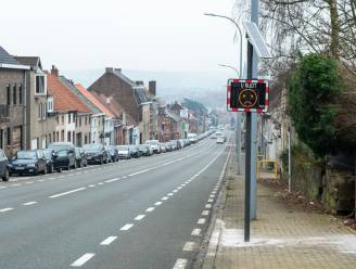 Politie in Ronse verzamelt verkeersinfo via elektronische snelheidsborden
