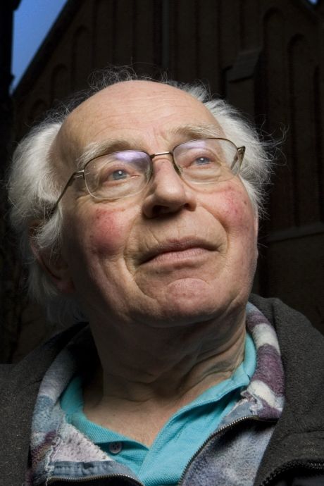 Toch geen ‘benkske’ als eerbetoon aan pater Poels: ‘Het is nu aan de inwoners van Tilburg’