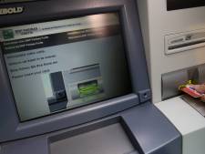 Financité porte plainte contre les grandes banques belges: “Le cash est un bien public”