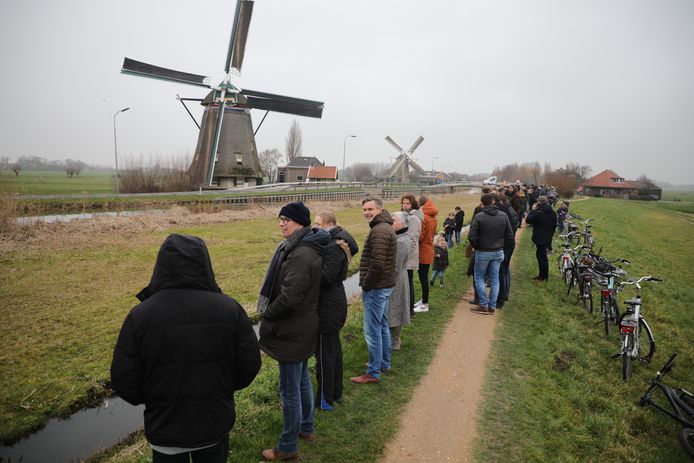 Omwonenden gingen stiekem een kijkje nemen