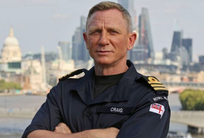 Daniel Craig is erecommandant bij de marine.