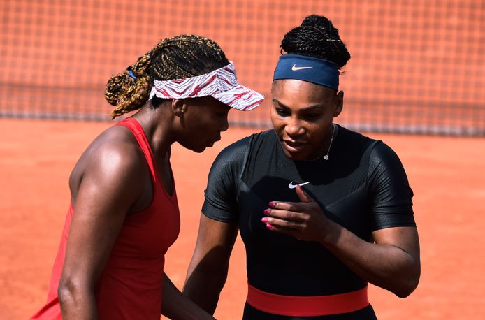 Serena en Venus Williams, eerder dit jaar samen op Roland Garros.