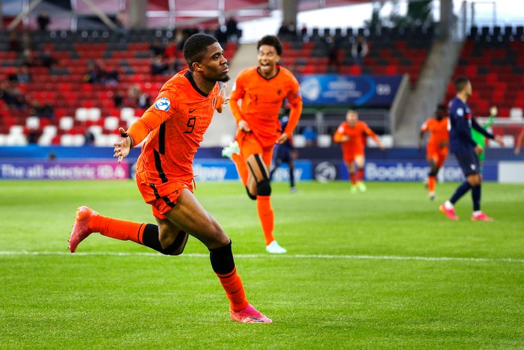 Jong Oranje Verslaat Jong Frankrijk 2 1 En Staat In Halve Finale Ek Het Parool