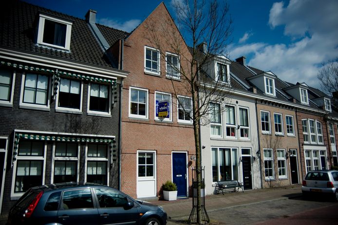 Een van de te koop staande huizen in Helmond.