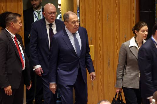 De Russische minister van Buitenlandse Zaken Sergej Lavrov bij aankomst.