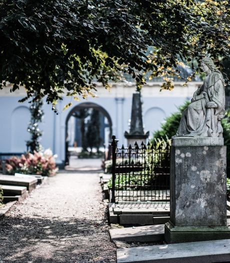Begraafplaats in Doesburg vooral in de zomer langer open: ‘Voor bezinning, maar ook voor wandeling’