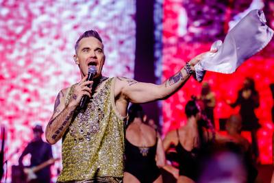 Robbie Williams wilde zich bekeren tot het Jodendom: “Het proces is te lang en ik wil me niet laten besnijden”
