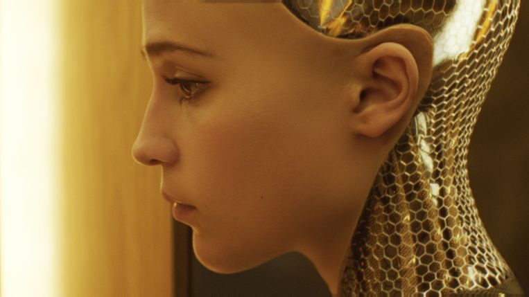Alicia Vikander in Ex Machina. Beeld 