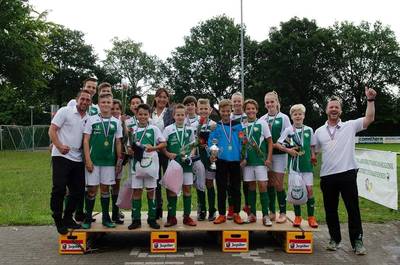 Bijzondere eer voor jeugdteam DIOZ uit Zegge