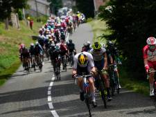 Amper een rustig moment in de Tour: 'Op eerste klim word ik al kansloos gelost’