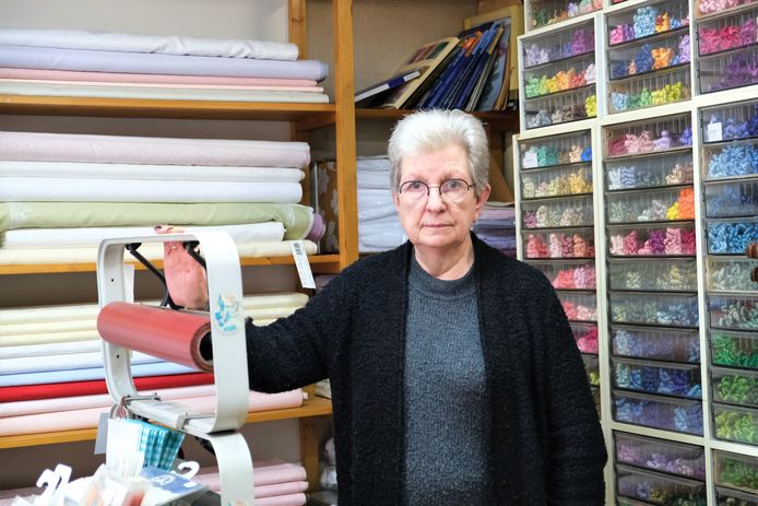 Marie-Louise Verheyen stopt na 59 jaar met Comtex, haar winkel op de IJzerenleen in Mechelen.