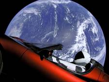 Tesla van Elon Musk uit koers: stevent af op asteroïdengordel