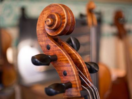 Celloconcert ‘De klank van brons’ in Aardewerkplaats in Brummen