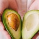 Kun je door het eten van avocado’s een mooiere huid krijgen?
