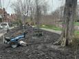 Het herstelwerk, zoals hier op de Wandeling, van de schade door de stormen in februari en de tornado in juni vorig jaar in Zierikzee aan het openbaar groen is nog niet helemaal afgerond. De kostenpost van het openbaar groenonderhoud over 2022 zal daarom waarschijnlijk nog verder oplopen.