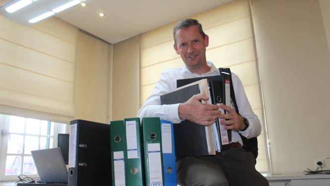 “Zomergem bereidde hij voor op de toekomst en Lievegem zette hij op de kaart”: Tony Vermeire (48) wordt ereburgemeester