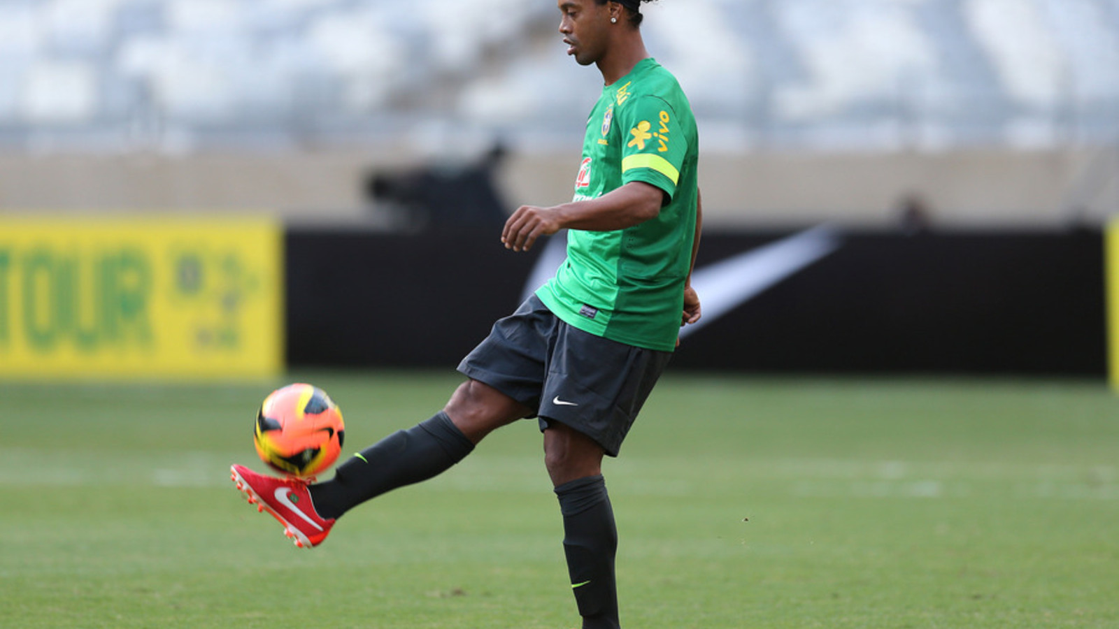 Ronaldinho мяч футбольный