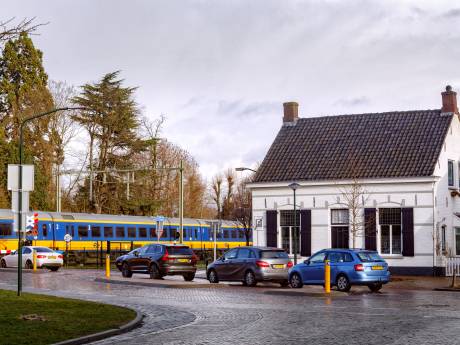 Radeloze bewoners, boze burgemeesters, maar ‘giftreinen’ denderen gewoon door