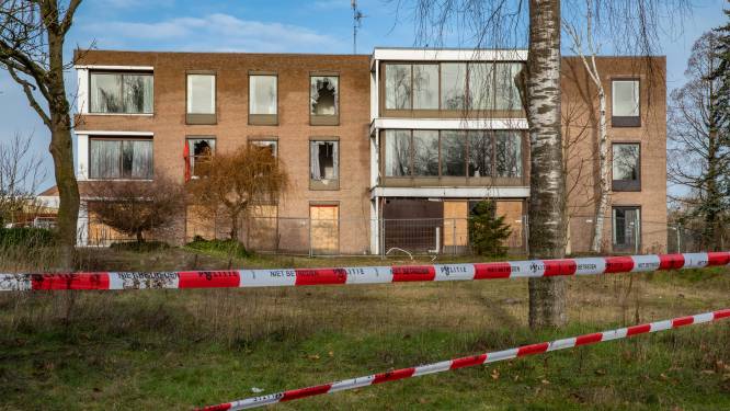 Bouwbedrijf wil na brand voormalig Deventer ziekenhuis snel slopen: ‘Last van baldadige jeugd en insluipers’