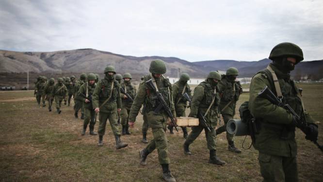 Les forces pro-russes attaquent une base ukrainienne