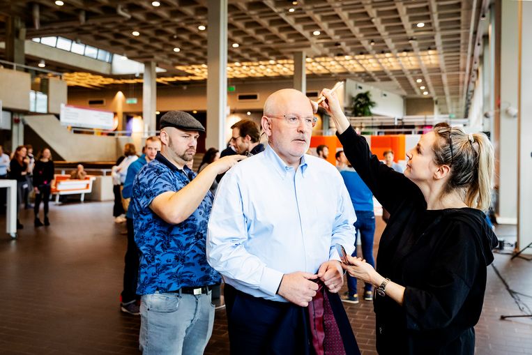 Een Verlosser Uit Amsterdam Of Rotterdam Een Fusie Op Links Hoe Komt 