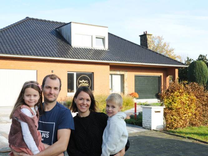 Jeroen (37) en Siska (35) kochten voor 340.000 euro een bungalow uit 1969: “Vroeger een hoop onbenutte ruimte, vandaag is het een villa”