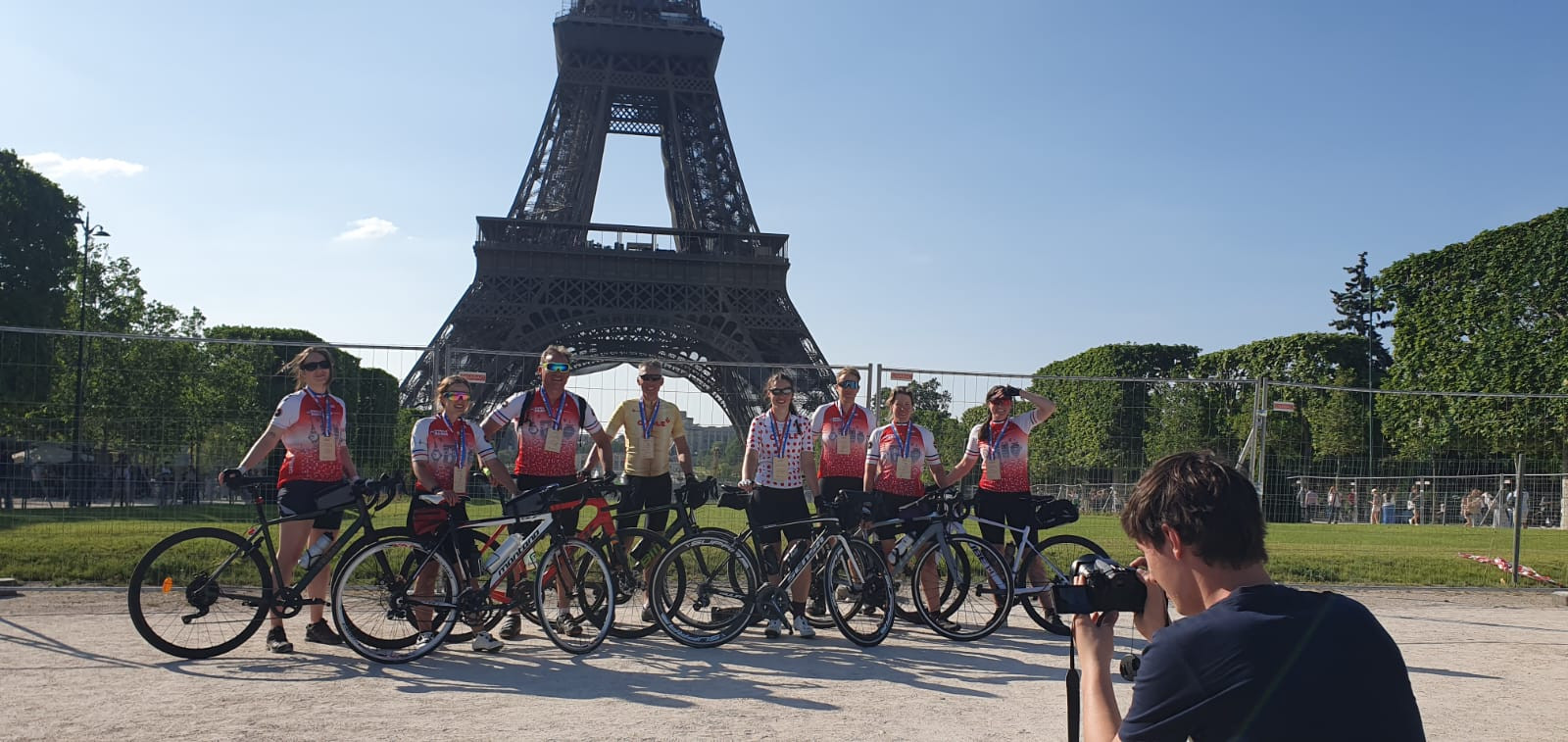 Vader en dochter Derksen Twents koningskoppel in Cycle Paris: ‘We ...