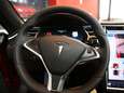 Amerikaanse toezichthouder start nieuw onderzoek naar ‘autopilot’ van Tesla