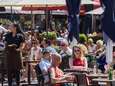 Eindelijk weer het terras op, waar dat biertje toch anders smaakt