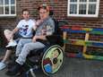 Dikke hit op TikTok: Camiel kletst met zijn gehandicapte broer Jordy over frikandellen en het leven