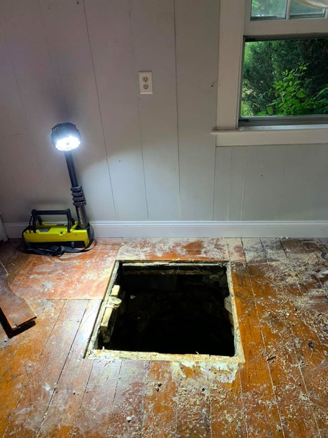 Le puits avait simplement été recouvert d’un plancher