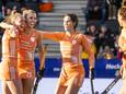Fiona Morgenstern, Kyra Fortuin, Marloes Keetels en Frédérique Matla vieren een treffer tegen de VS.