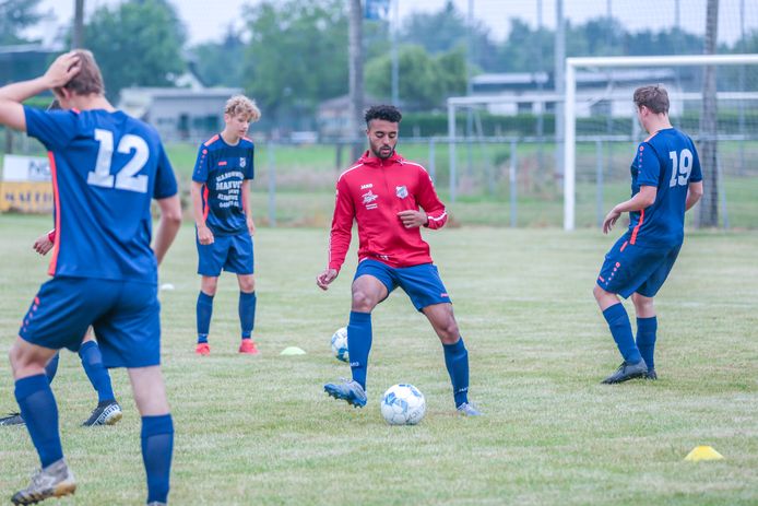 Na de jaarwisseling wil Rangers zich onder nieuwe coach Karel Van Bossche proberen te handhaven in tweede provinciale.
