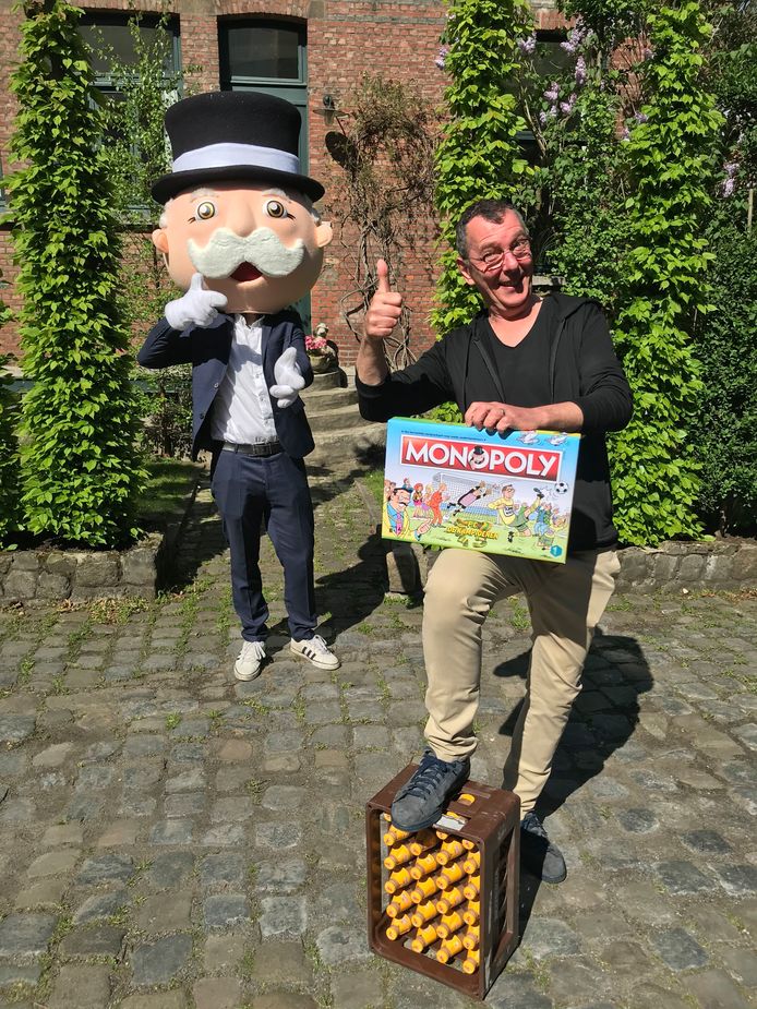 Mister Monopoly zelf ging trouwens bij acteur Herman Verbruggen het mooie nieuws vertellen – en hij deed hem een bak chocomelk cadeau.