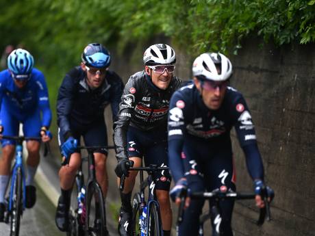Hécatombe chez Quick-Step: quatre coureurs quittent le Giro, tous positifs au coronavirus