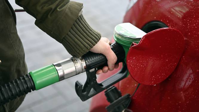 Benzineprijs klimt morgen naar nieuw record: 1,799 euro voor liter benzine 95