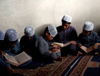 60.000 Afghaanse studenten niet naar school na dreigementen taliban